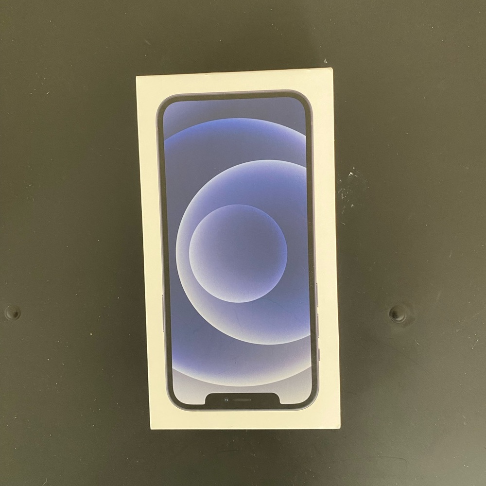 I phone 12 box